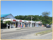 Магазины в центре поселка